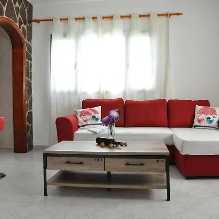 La Casita De Mari Carmen Country house Mala